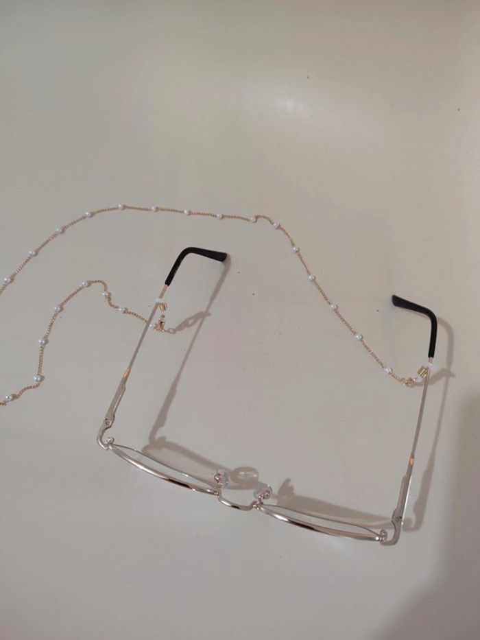 Chaîne pour paire de lunettes - photo numéro 3
