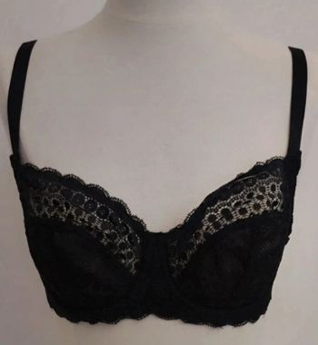 Soutien gorge noir en dentelle avec armatures Primark taille 85F