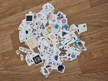 Lot stickers