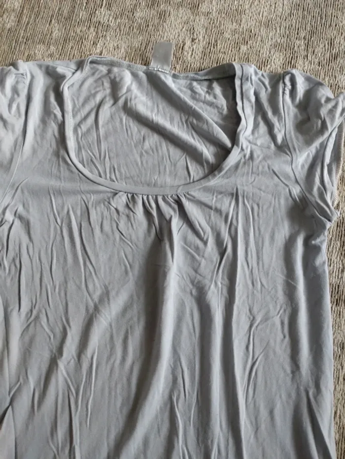 T shirt camaïeu taille 2 - photo numéro 2