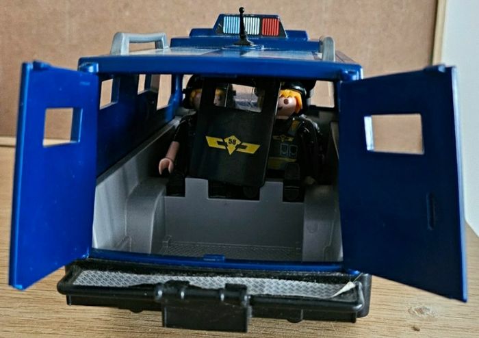 Voiture 4x4 police de Playmobil - photo numéro 3