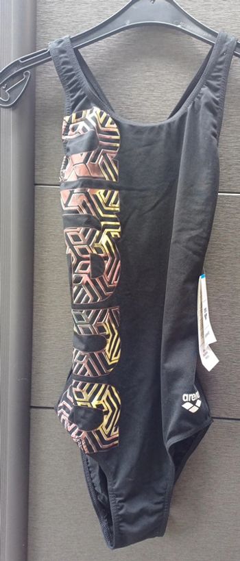Maillot de natation arena performance taille 34