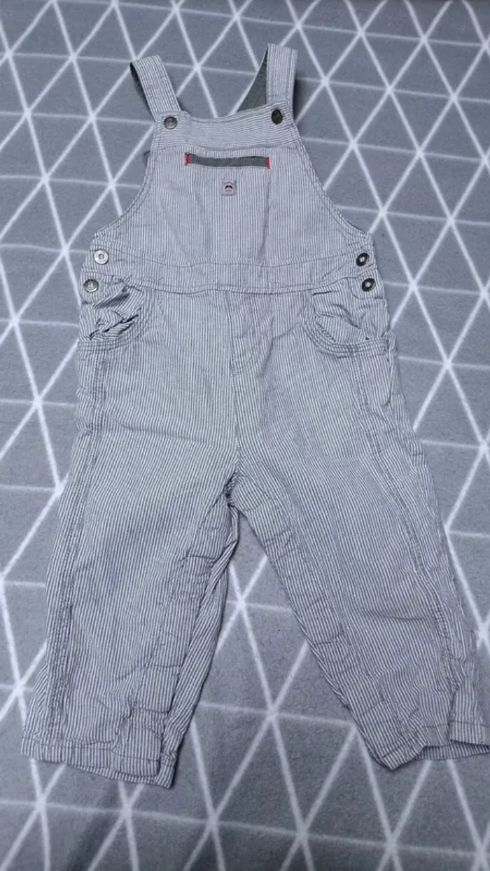 🦁Lot 1 salopette + 2 pantalons, 12 mois - photo numéro 2