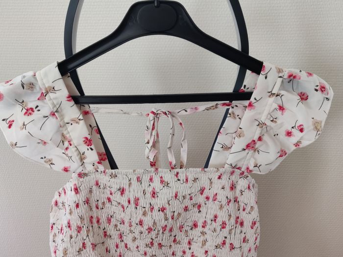 Haut blanc floral - photo numéro 3