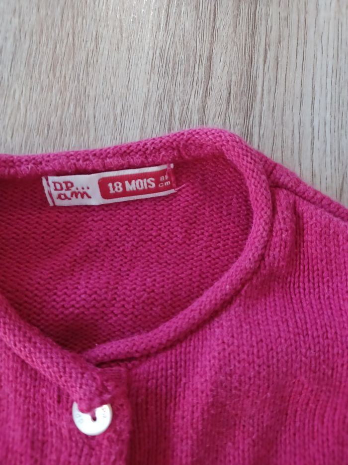 Gilet bordeaux 18 mois - photo numéro 2