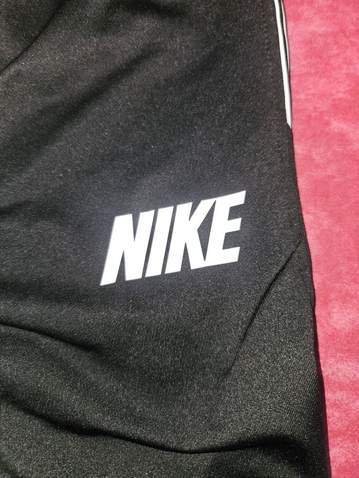 Jogging nike - photo numéro 3