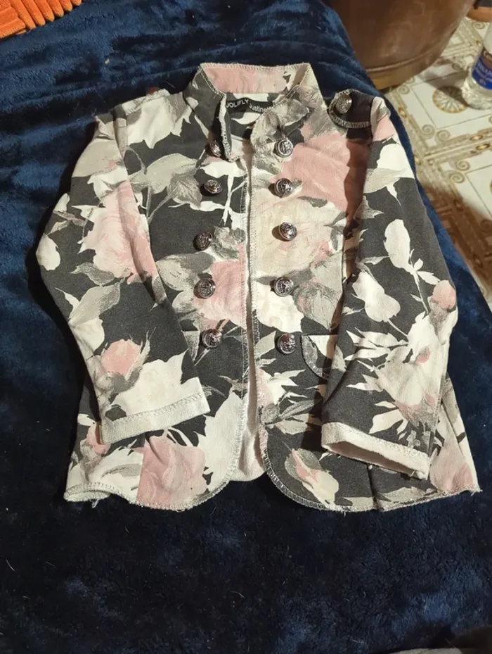 Veste officier fleurie
