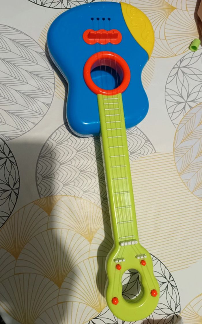 Guitare enfant