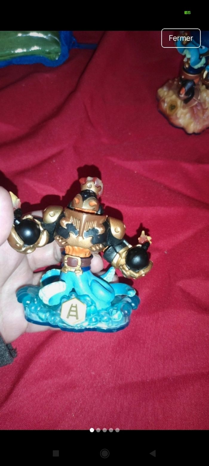 Figurine Skylanders 
j11
