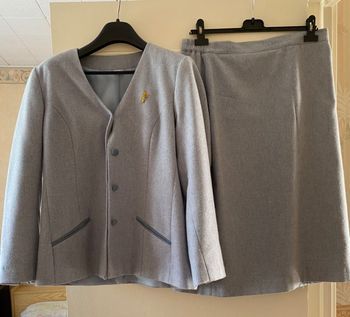 Ensemble tailleur+jupe