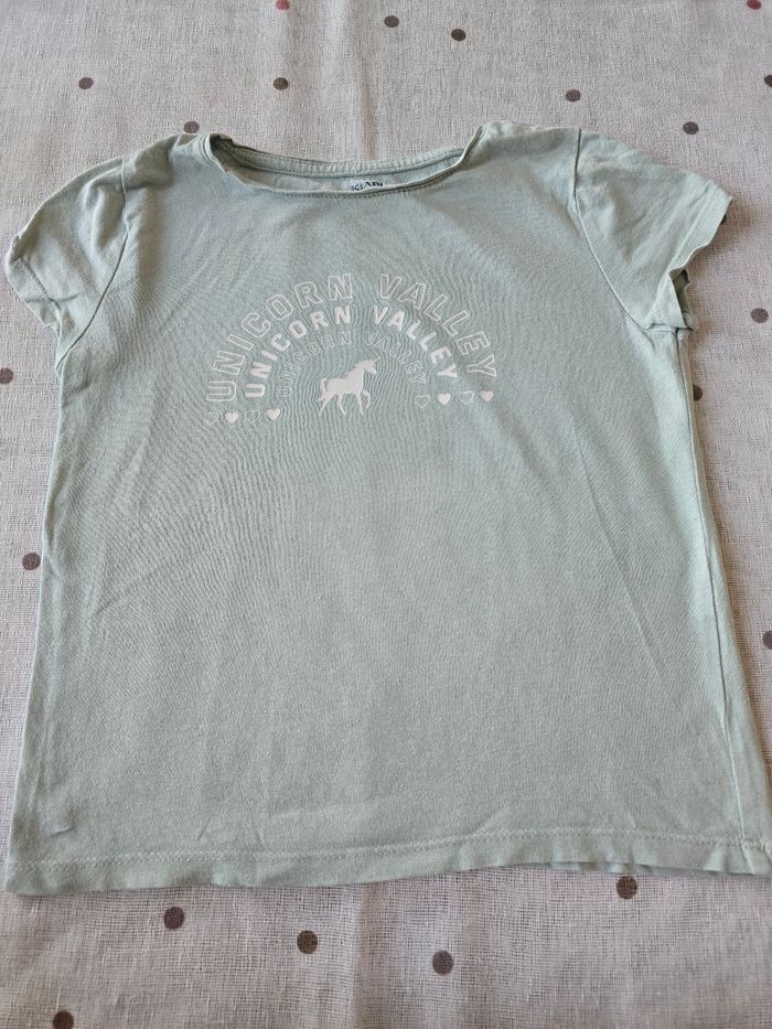 Lot de t-shirt fille 6 ans - photo numéro 2