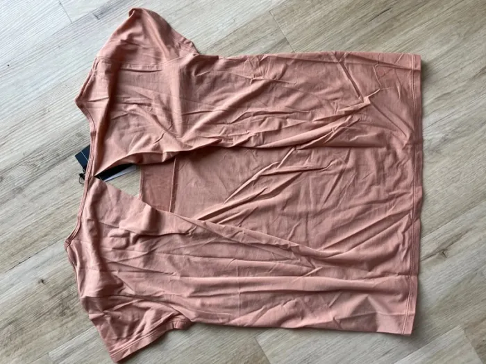 T-shirt On Running Activé Breathe Taille M Womens - photo numéro 4
