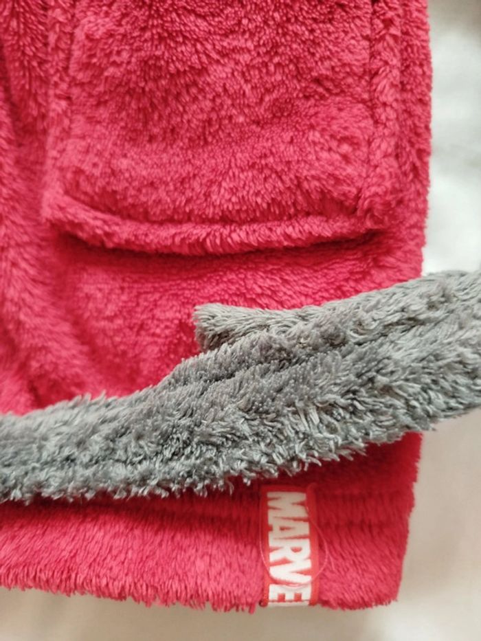 Peignoir marvel 4 5 ans - photo numéro 3