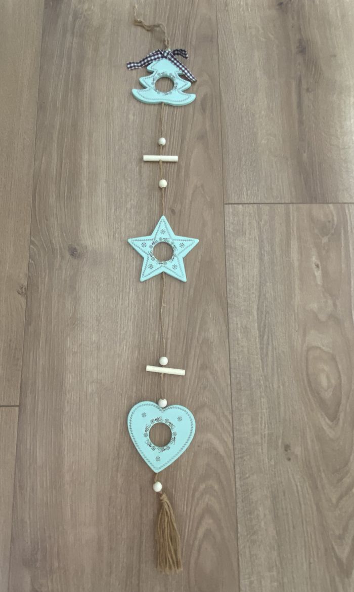 Décoration en bois pour rideaux