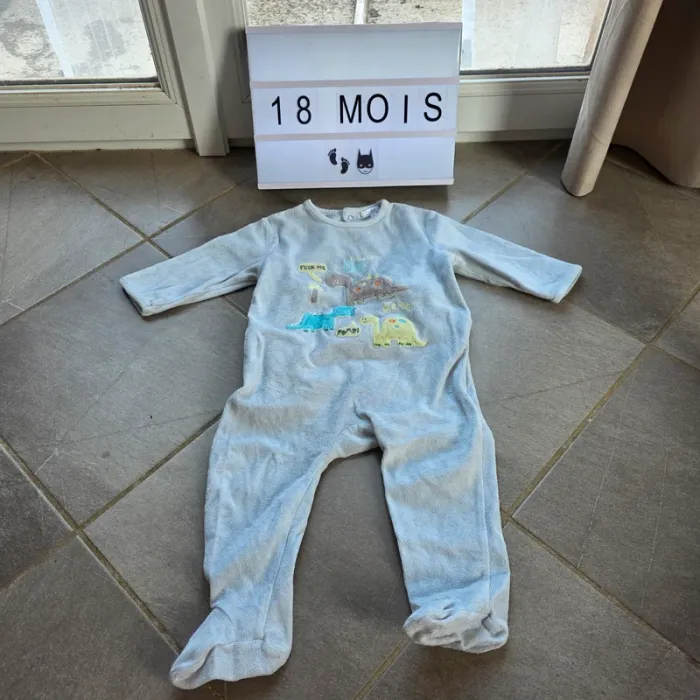 Lot vêtements 18 mois - photo numéro 17