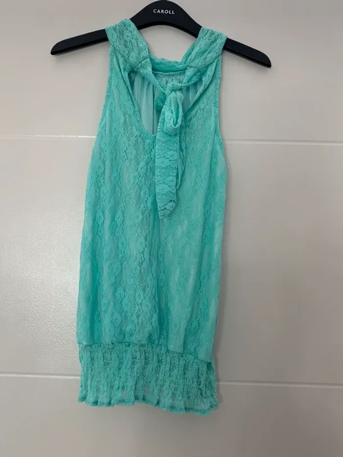 Haut dos nu en dentelle taille S / M - photo numéro 2