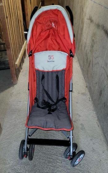 Poussette Trottine 55 – Rouge et Gris – Excellent État