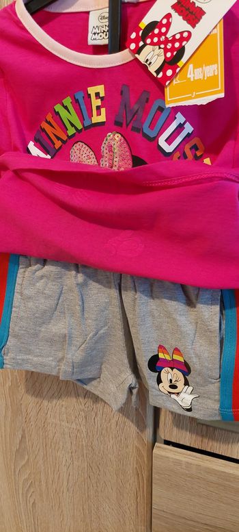 Ensemble Disney Minnie 4 ans