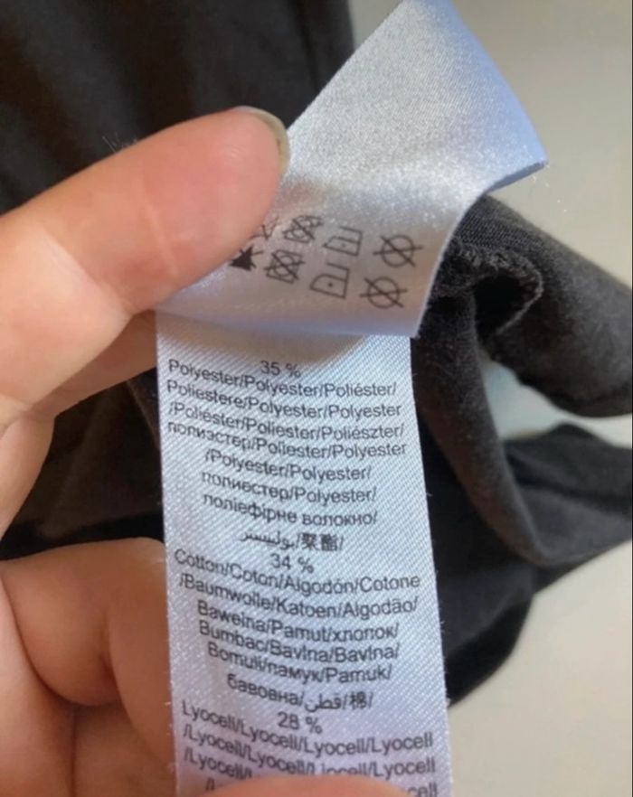 T-shirt sport manches courtes TRÈS BON ÉTAT pour femme taille 40 couleur noir - photo numéro 8