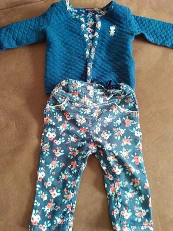 ensemble 12 mois trés beau