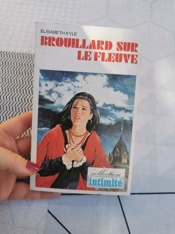 Brouillard sur la fleuve, livre de Elisabeth Kyle