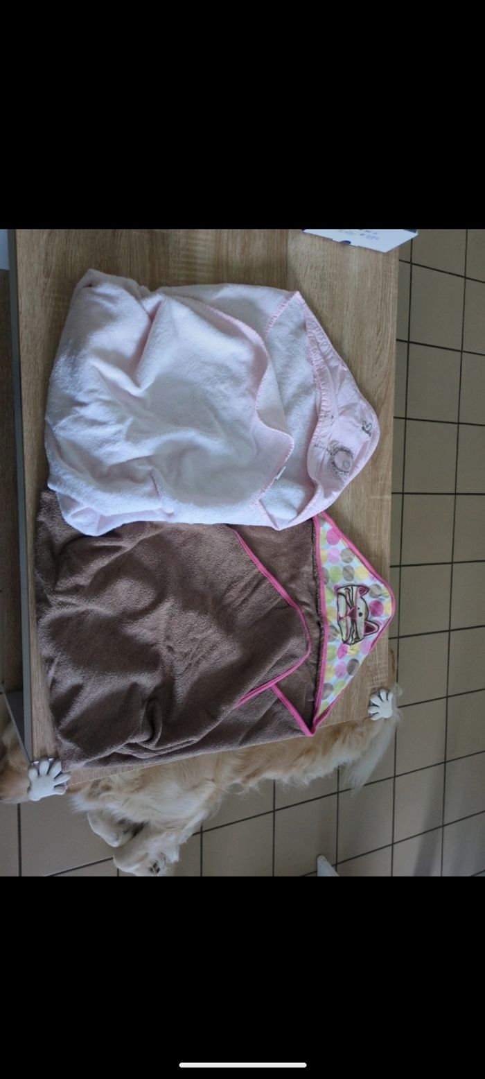 Lot de deux cap de bain fille