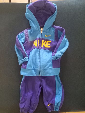 Ensemble Nike
