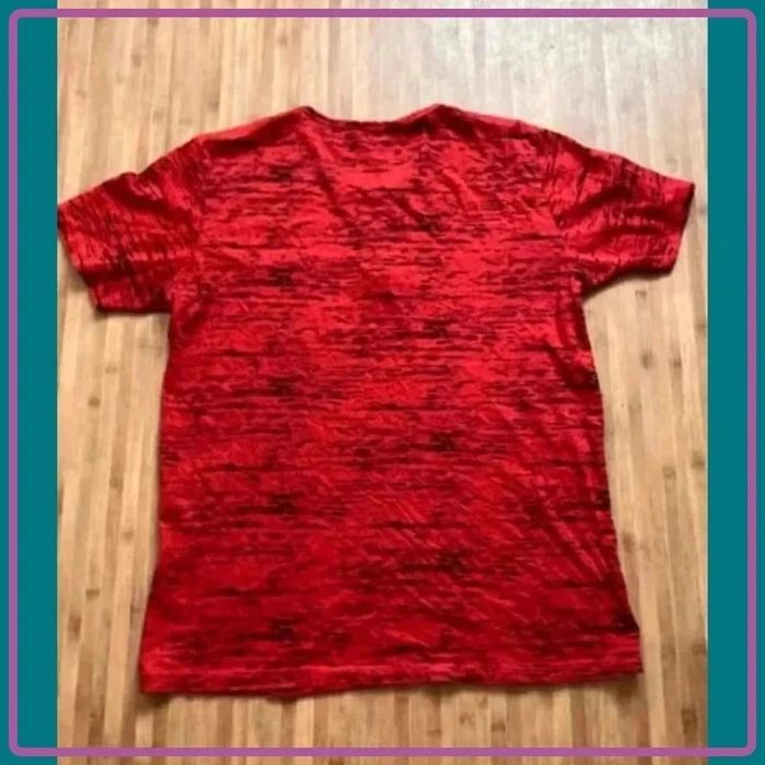 🌟🌟Beau tshirts rouge noir avec poche M/L 🌟🌟 - photo numéro 2