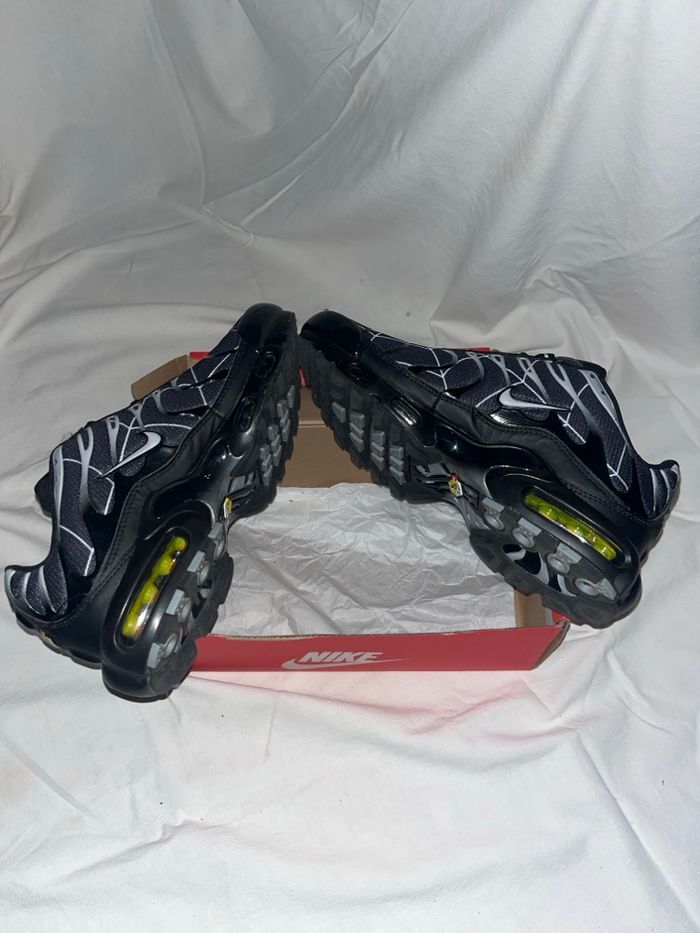 Nike TN noire et blanche style « araignée » - photo numéro 5