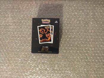 Ultra Pro - 105 protège-cartes Dracaufeu