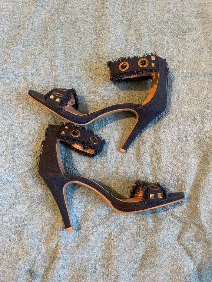 Chaussure à talon aiguille femme, taille 38