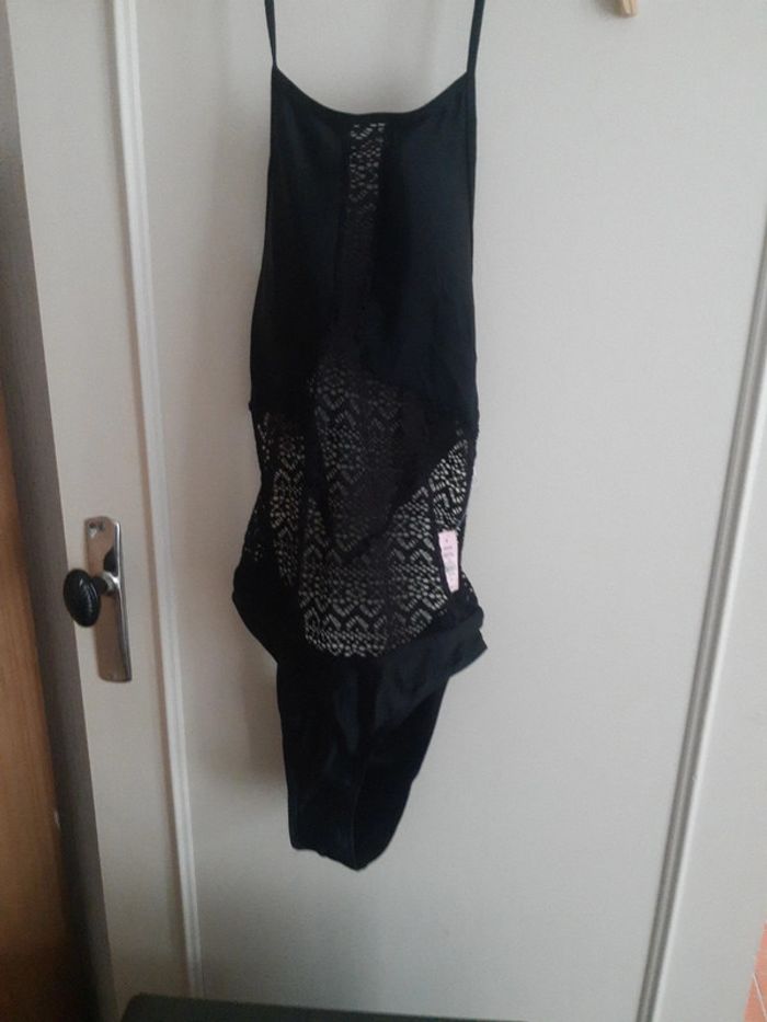 Maillot de bain ardene neuf avec étiquette