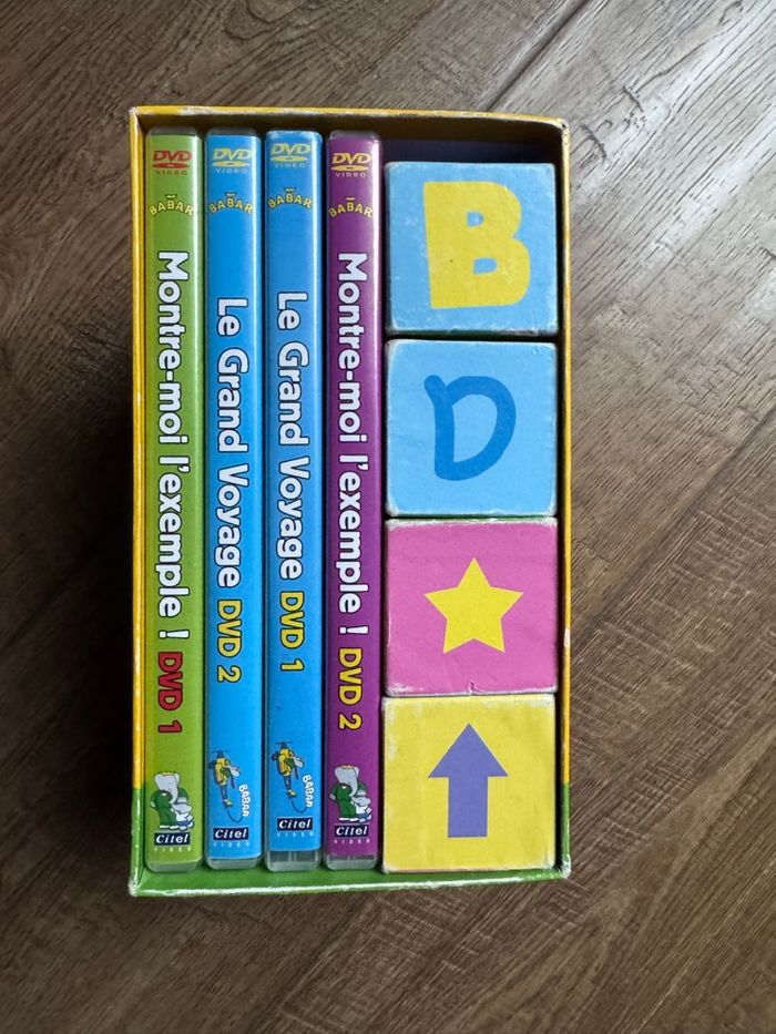 Coffret 4 dvd Babar et 12 cubes - photo numéro 8