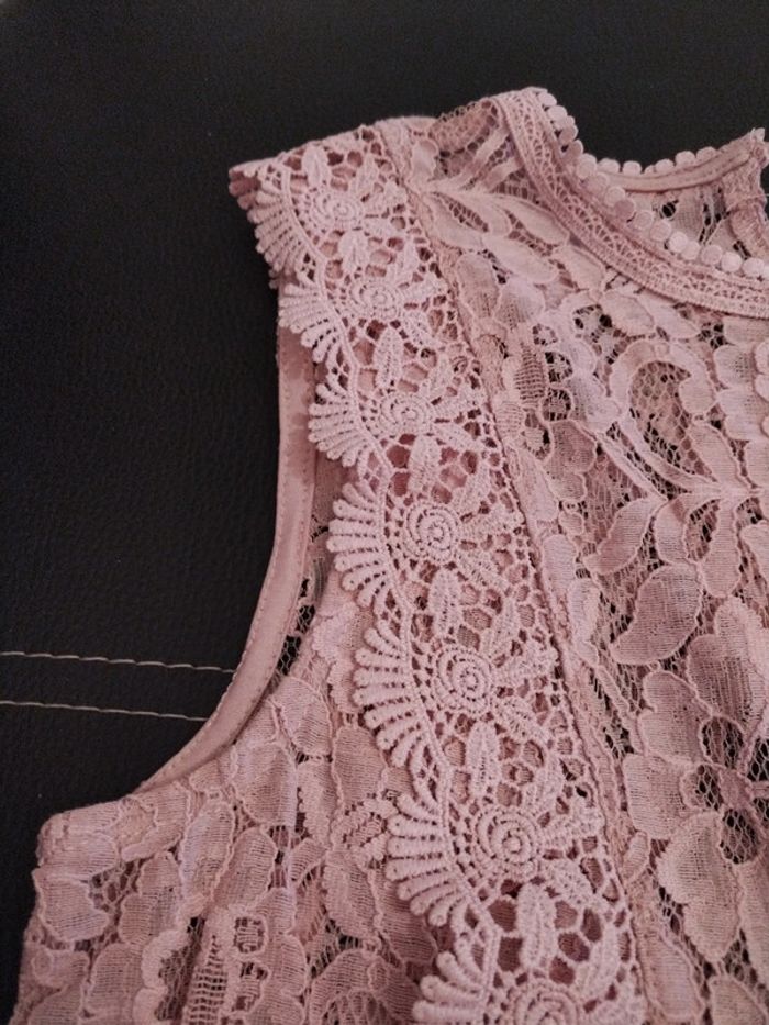 Petit haut dentelle rose - photo numéro 4