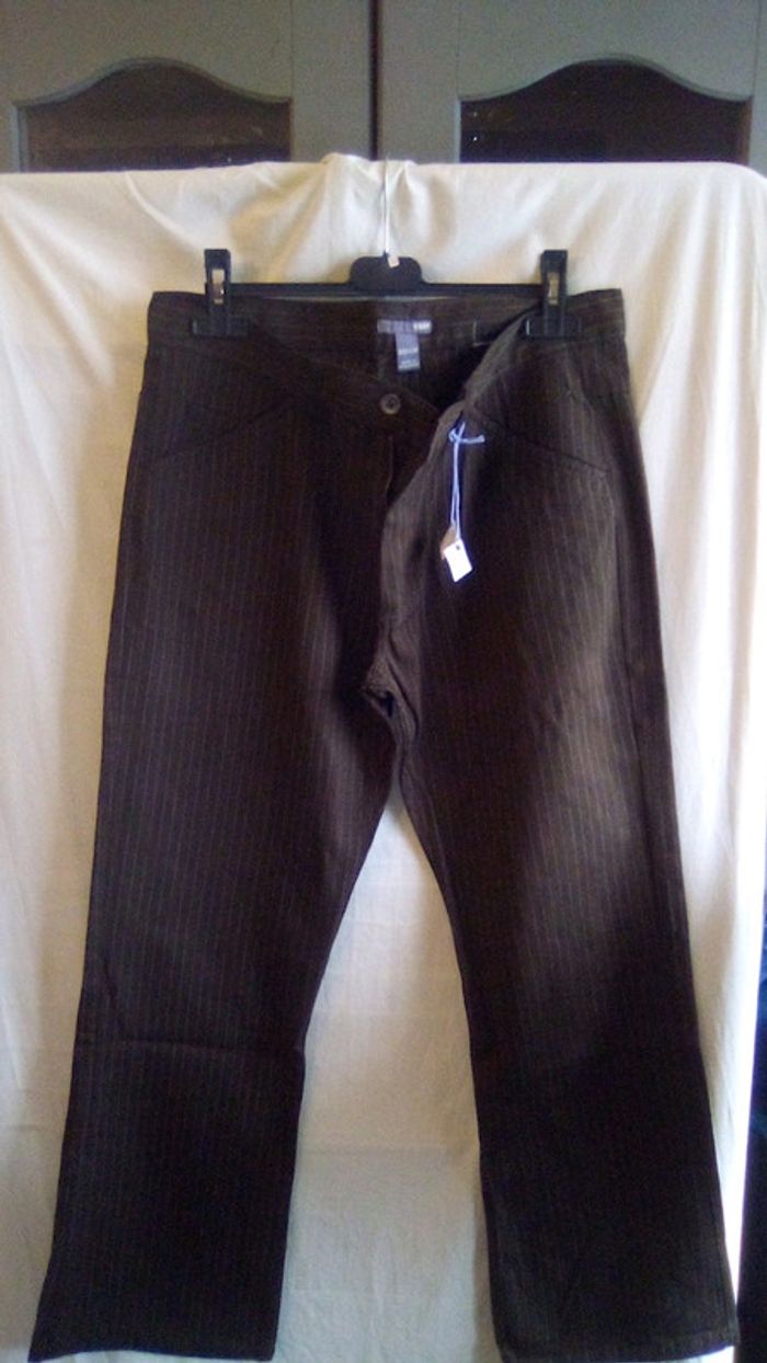 Pantalon marron rayé "H&M" - photo numéro 2