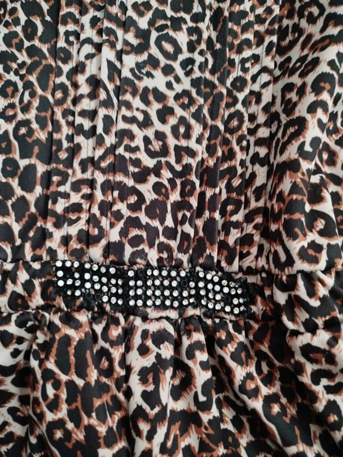 Belle Robe tunique marque chicaprie motif léopard 6 ans - photo numéro 2