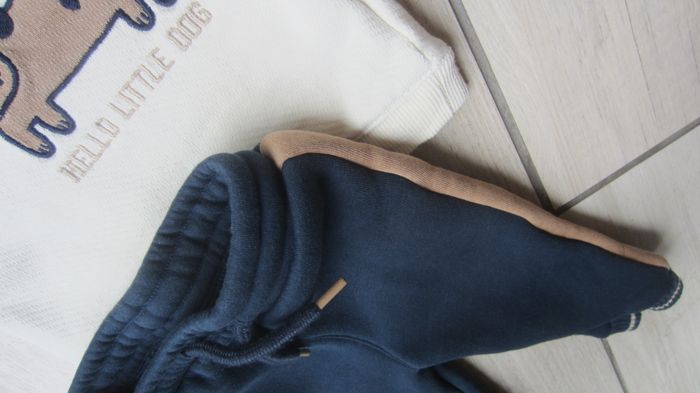 Ensemble sweat et pantalon 3 mois - photo numéro 3