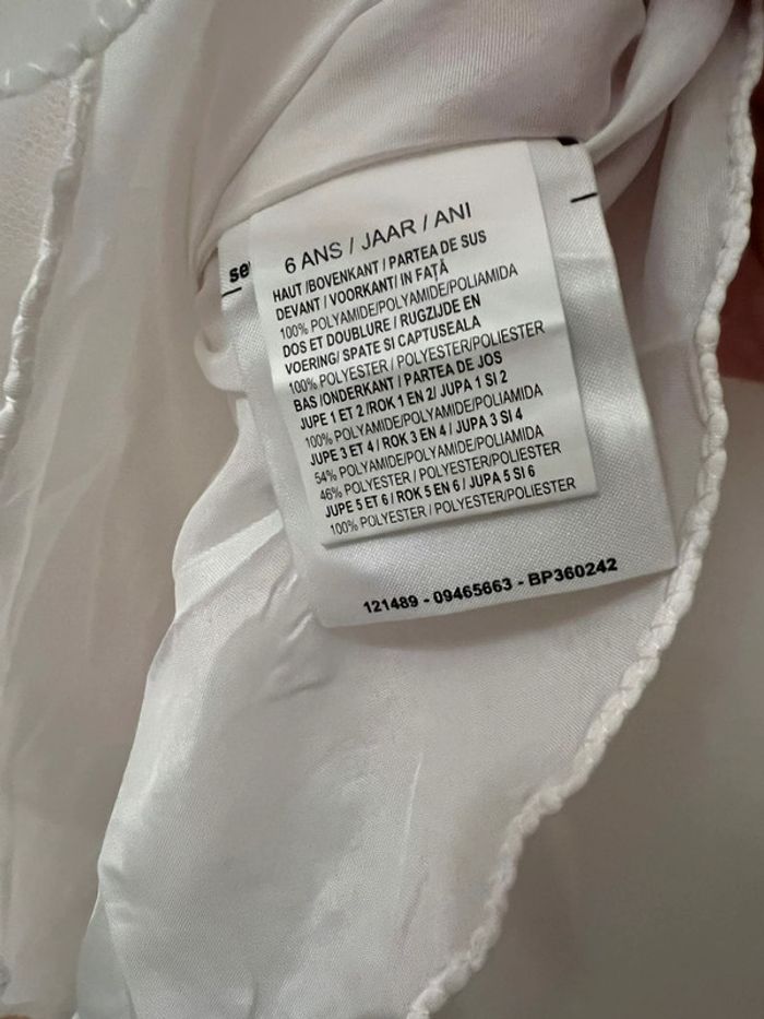 Robe cérémonie blanche 6 ans porté 1 fois très bon état - photo numéro 6