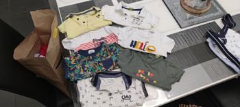 Lot de 7 hauts taille 6 mois