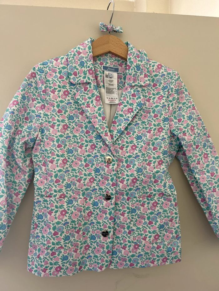 Veste Liberty jacadi et barrette