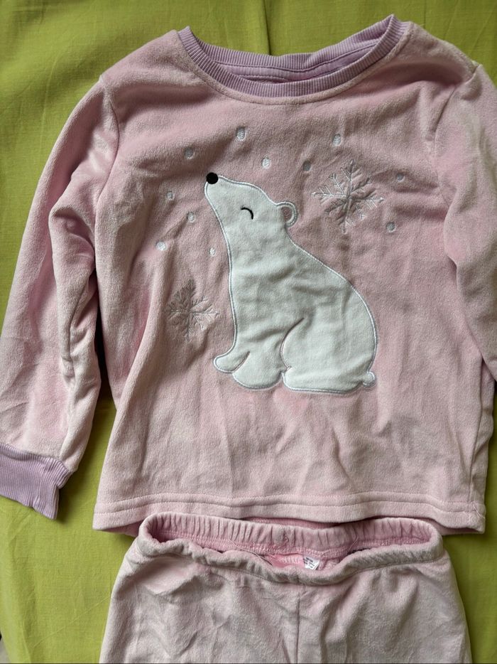 Ensemble pyjama 2/4 ans - photo numéro 2