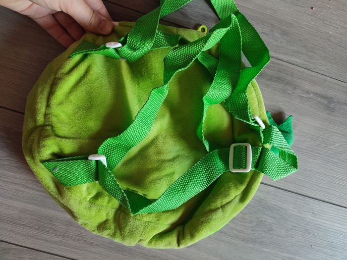 Sac a dos dinosaure très bon état - photo numéro 3
