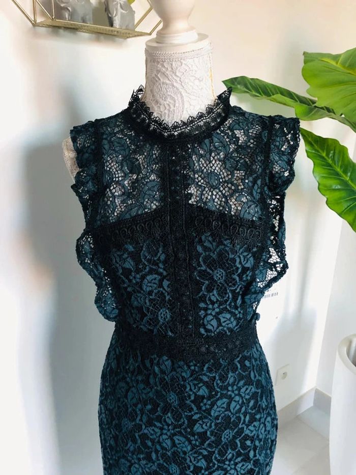 Robe chic dentelle Zara taille S - photo numéro 5