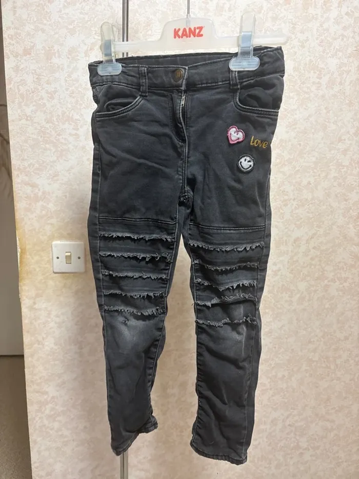 Jeans taille 6ans marque smiley world