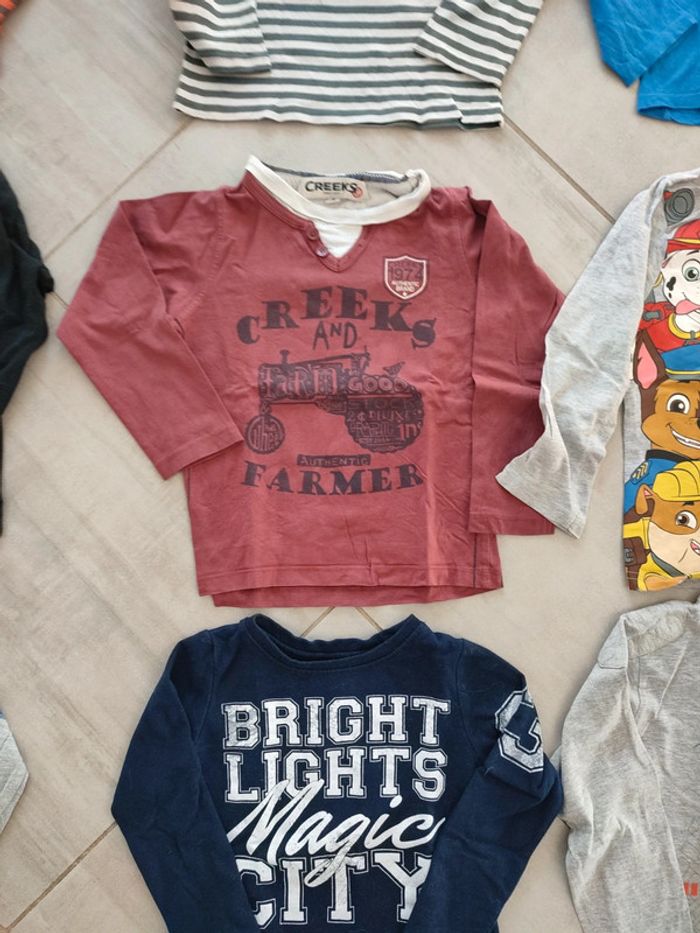 Gros lot de 20 vêtements garçon 5 ans - photo numéro 8