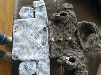 Lot naissance 1mois 5 pièces fait main neuf 