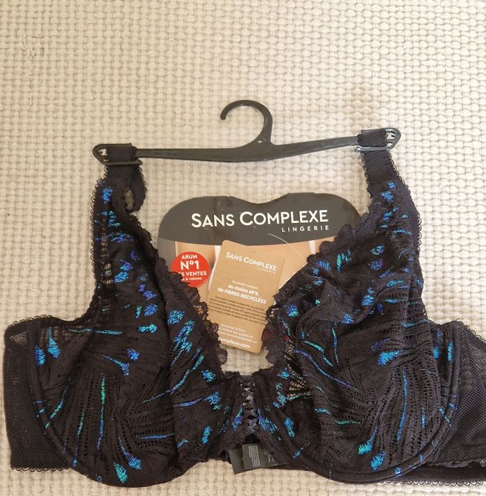 Soutien gorge sans complexe 105D