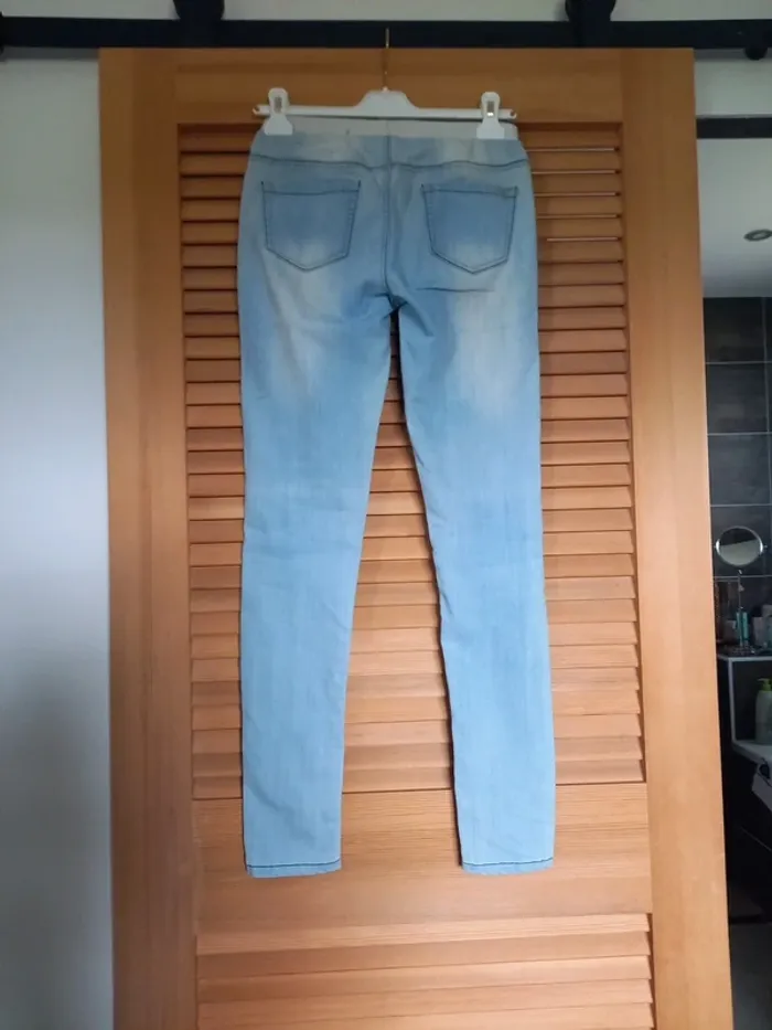 Jeans leger - photo numéro 2