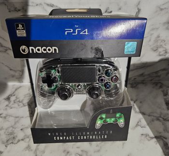 Manette ps4 filaire rétroeclairée Nacon 