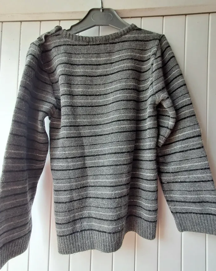 Pull 8ans - photo numéro 2